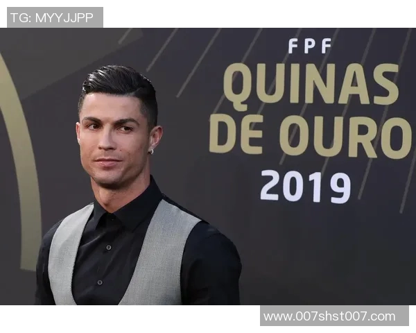 C罗心目中的足球偶像是谁他对哪位明星情有独钟