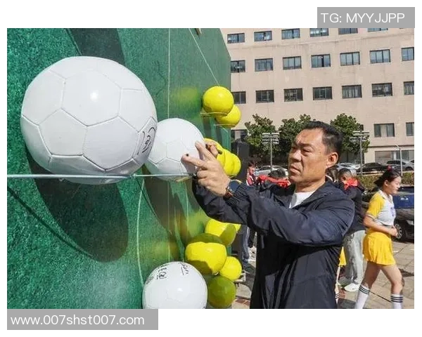 山东青岛足球明星的崛起与发展历程探秘 山东青岛足球明星的崛起与发展历程探秘