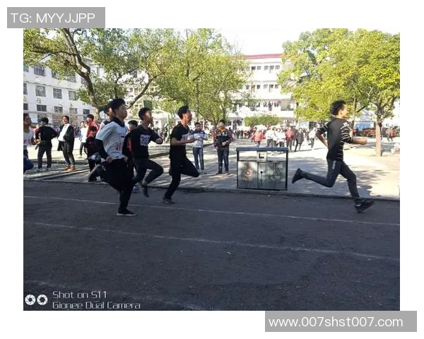 成都羽毛球队的奋斗之路与奥运梦想的追逐历程揭秘