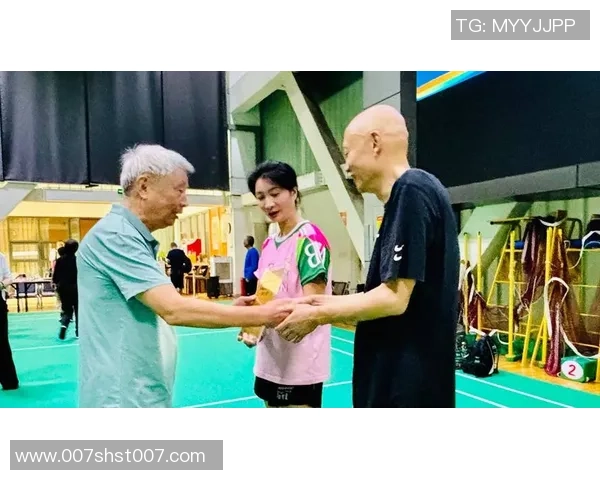 成都排球队团队协作新模式引发热议助力排球运动发展 成都排球队团队协作新模式引发热议助力排球运动发展