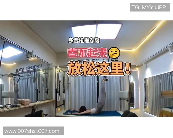 提升核心力量的足球卷腹训练技巧与注意事项分享